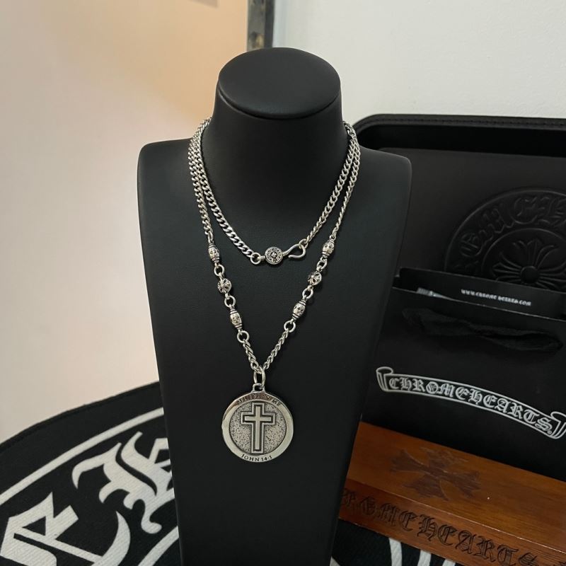 Ch*0me He**ts necklaces